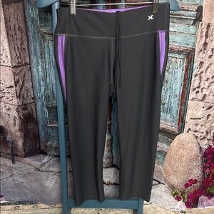 Exersion Purple & Grey Fitted Drawstring‎ Yoga Workout Capri Pants, size medium